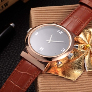 Uhr mit Kamera Lederarmband + Nachtsicht + 32GB Speicher