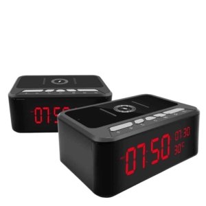 Getarnte versteckte Kamera in einer Uhr mit Wi‑Fi und kabellosem Ladegerät