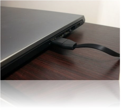 Im USB-Kabel integrierter GSM-Wanzen-Sender Im USB-Kabel integrierter GSM-Wanze